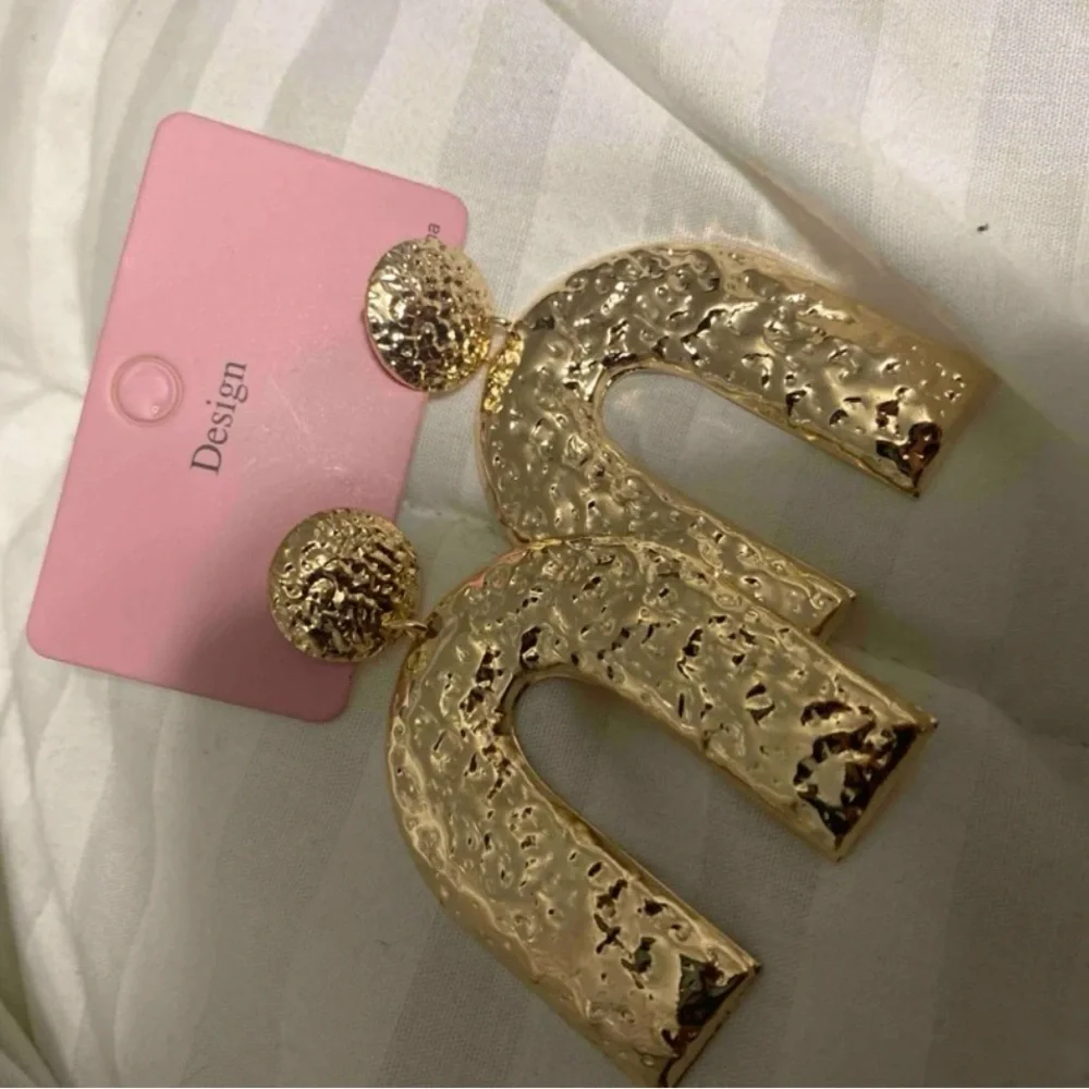 Gold Arch Geometric Drop Earrings